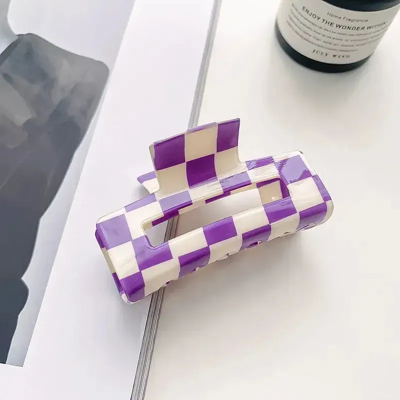 Checkered Shark Claw