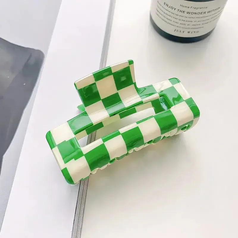 Checkered Shark Claw