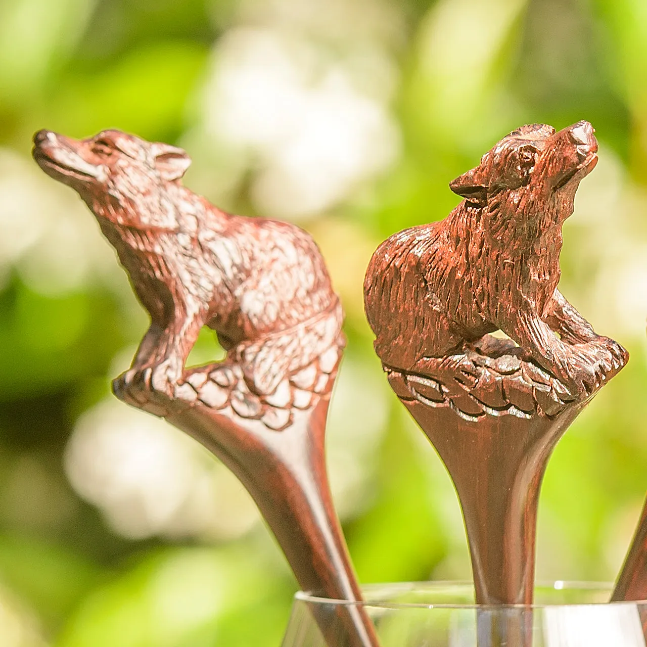 Premium Howling Wolf Wooden Single Prong Hair Stick